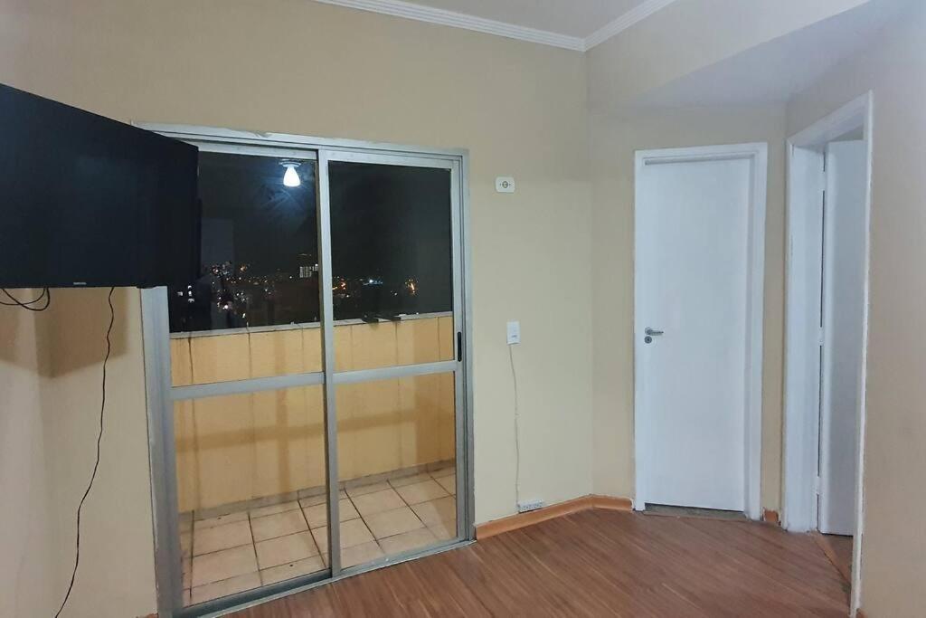 100 Metros Da Praia - Apto Completo - Wifi - Estacionamento Apartment São Vicente Exterior foto